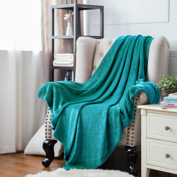 Decopik Graphic Geometric Turquoise Throw Blanket Soft Plush Microfiber Fleece Blankets for Kids Adults All Season,60 x 50 Inch 